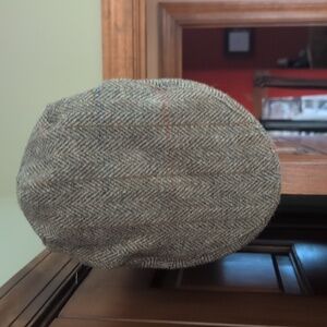 Traditional Scottish flat cap